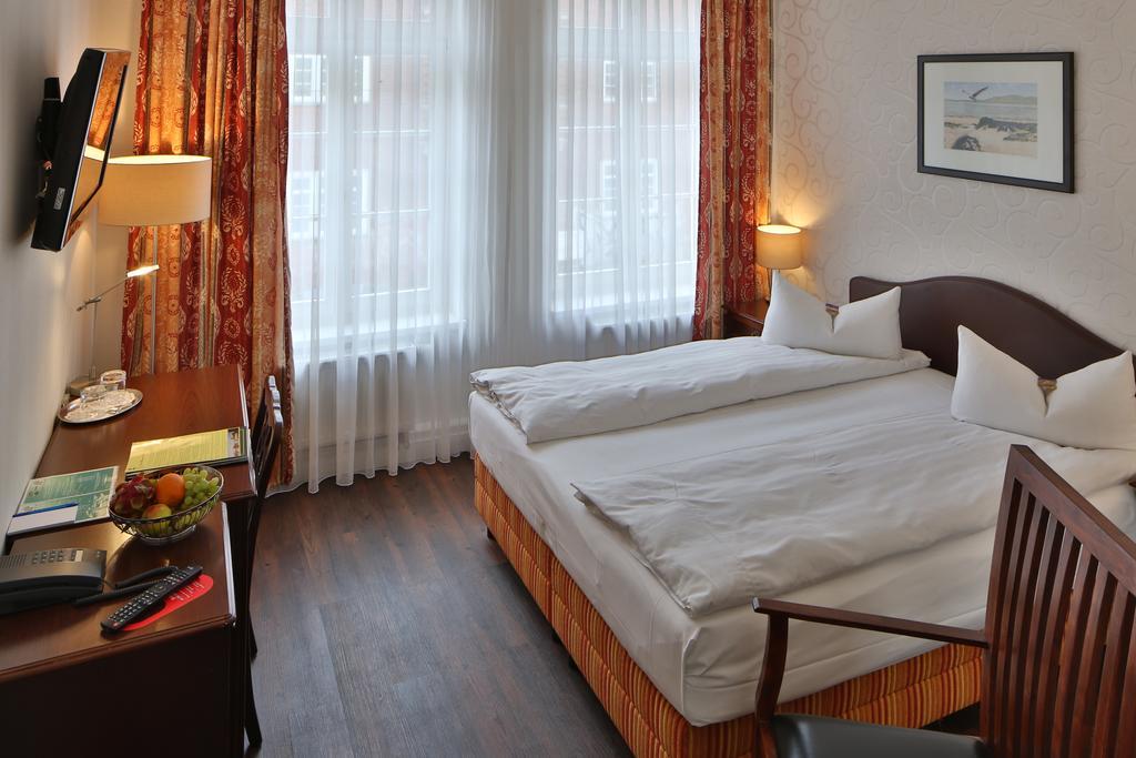 Elefant Hotel 3*